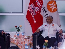 Kaesang Sambangi DPP PKS, Disambut Ahmad Syaikhu