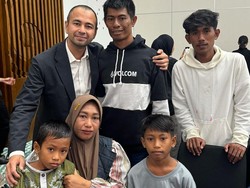 Perahu dari Raffi Ahmad untuk Pak Aco yang Viral Peluk Anak di Tengah Laut