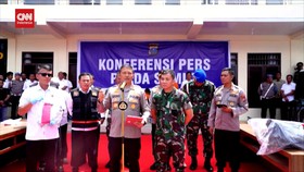 VIDEO: 2 Tersangka Pembakar Rumah Wartawan Karo Ditangkap