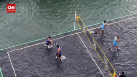 VIDEO: Keseruan Kompetisi Voli di Lapangan 'Kebanjiran' di Slovenia