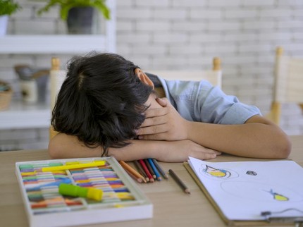 Disabilitas Intelektual pada Anak, Ketahui Tanda, Penyebab & Cara Mengatasinya