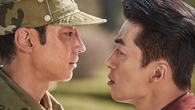 Sinopsis film Korea Escape tentang karakter Koo Kyo-hwan mati-matian mengejar Lee Je-hoon supaya tak melarikan diri ke Korea Selatan.