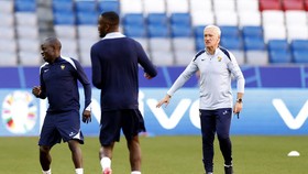 Head to Head Spanyol vs Prancis di Euro: Les Bleus Unggul Tipis