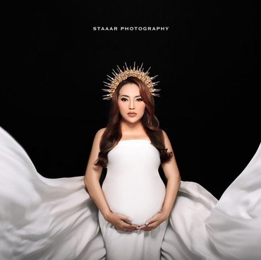 Mpok Alpa Bersyukur Persalinan Anak Kembar Ditanggung Raffi Ahmad