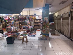 Nasib Pedagang Pasar Gembrong Kini: Pasrah Menunggu Pembeli