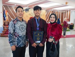 Istri Denny Cagur Tak Nangis Lagi, Tenang Anaknya Bisa Jalani Sekolah Semi-Militer