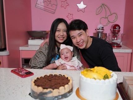 7 Potret Sophia, Putri Sisca Kohl & Jess No Limit yang Sudah Bisa Panggil 'Papa'