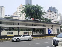 Warga Harap Revitalisasi Halte TransJakarta Benhil Segera Tuntas