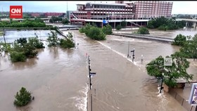 VIDEO: Momen Video Drone Kota Houston Kebanjiran Akibat Badai Beryl