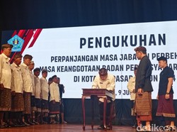 Masa Jabatan 27 Perbekel di Denpasar Resmi Diperpanjang Jadi 8 Tahun