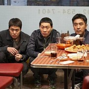 10 Rekomendasi Film Komedi di Netflix, Dijamin Mengocok Perut!