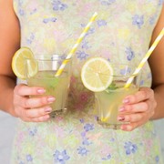 Minum Air Lemon di Pagi Hari Ternyata Punya Banyak Manfaat, Cegah Penuaan!