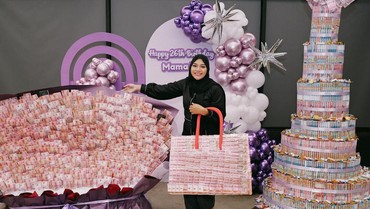 img-title 6 Momen Aurel Hermansyah Ultah Dapat Kado Hamparan Uang dari Atta Halilintar