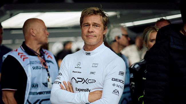 Brad Pitt merasa masih berada di ujung karier akting sejak 2022. Namun, ia membantah hendak pensiun dalam waktu dekat.
