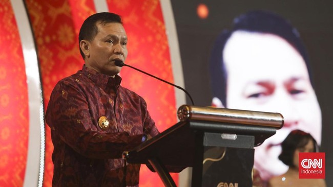 Pj Gubernur Sumatra Selatan Elen Setiadi menyampaikan kenaikan persentase pertumbuhan ekonomi di provinsi tersebut dan memuji CNN Indonesia Awards.