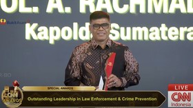 Kapolda Sumsel Raih Penghargaan CNN Indonesia Awards 2024