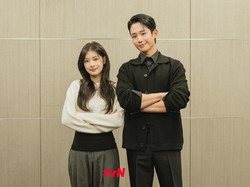 Jung So Min Sebut Jung Hae In Punya Kebiasaan Unik Saat Ketakutan