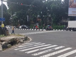 Ditabrak Fortuner, Sopir Ayla Tewas di Bogor Terlempar Keluar Mobil