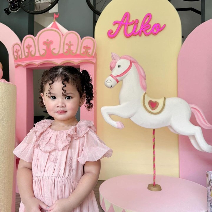 <p>Banyak netizen yang turut berbahagia dengan bertambahnya usia Aiko nih, Bunda. Mereka pun mendoakan agar Aiko tumbuh menjadi anak yang salihah, membanggakan, serta selalu membawa kesejukkan. (Foto: Instagram: @revtiayunatasya)</p>