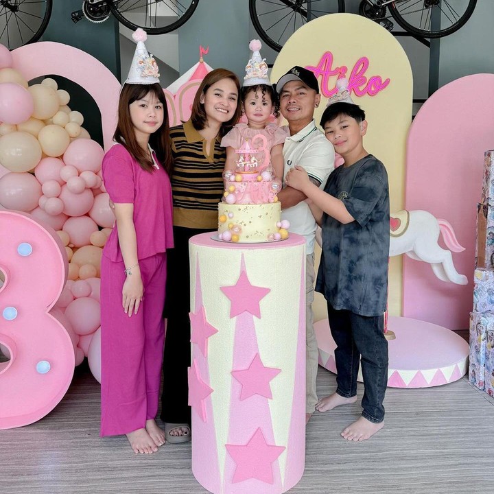<p>Perayaan ulang tahun Aiko terlihat sangat meriah nih, Bunda. Momen ini pun dibagikan langsung oleh sang Bunda pada laman Instagram-nya. (Foto: Instagram: @revtiayunatasya)</p>