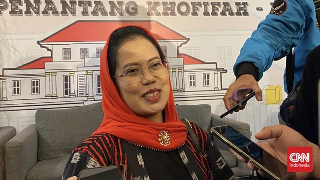 Sekretaris DPD PDIP Jatim mengatakan saat ini pihaknya mengaku masih sibuk menata persiapan Pilkada di 38 Kabupaten/Kota di provinsi itu.