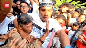 VIDEO: Pegi Setiawan Tiba di Rumah, Copet Beraksi. Adik Hilang Dompet