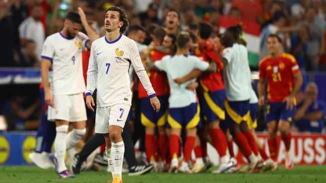 Antoine Griezmann membuat kejutan dengan keputusannya mengumumkan pensiun dari timnas Prancis, Senin (30/9).