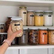 8 Cara Menyimpan Bahan Makanan di Rumah, saat Ada Anggota Keluarga yang Penderita Alergi Makanan!