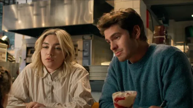 Rumah produksi independen A24 mengeluarkan trailer perdana untuk film We Live In Time yang dibintangi Andrew Garfield dan Florence Pugh.