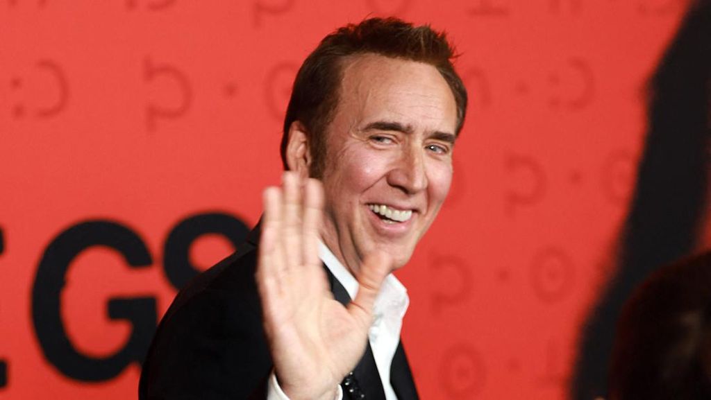 Nicolas Cage Klaim Christopher Nolan Tak Mau Rekrut Dirinya