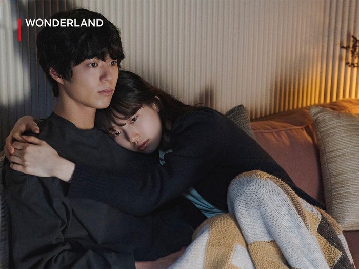 Park Bo Gum dan Bae Suzy di Wonderland