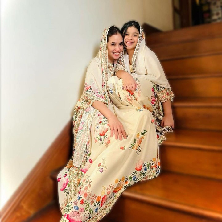 <p>Banyak netizen yang dibuat terpesona dengan Jizzy dan Marsha nih, Bunda. Tidak sedikit yang mengatakan keduanya mirip dan sama-sama cantik. (Foto: Instagram: @marshatimothy)</p>