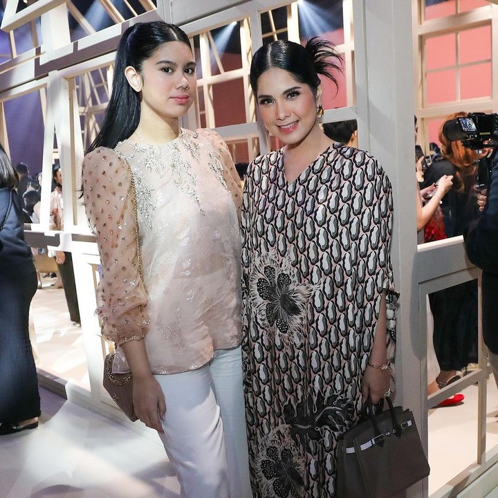 <p>Gadis yang akrab disapa Aira ini lahir bertepatan dengan Hari Kemerdekaan, tepatnya 17 Agustus 2008. Kini, Aira sudah genap berusia 15 tahun. (Foto: Instagram: @annisayudhoyono)</p>