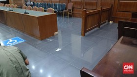 Pagar Pembatas Ruang Sidang Rusak Buntut Ricuh Usai Vonis SYL
