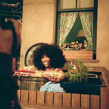 Lirik Lagu No More Hiding - SZA