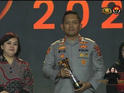 AKBP Rio Wahyu Anggoro Raih Hoegeng Awards 2024 Polisi Pelindung Perempuan & Anak