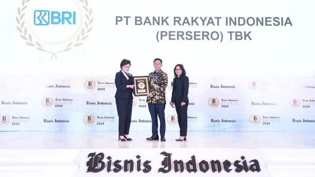BRI menerima penghargaan Bisnis Indonesia Award (BIA) 2024 sebagai perusahaan berkinerja terbaik melalui kategori Bank Persero, baru-baru ini.