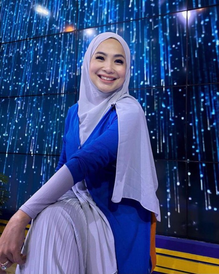 9 Artis Cantik Ini Putuskan Berhijab Setelah Pulang Umrah