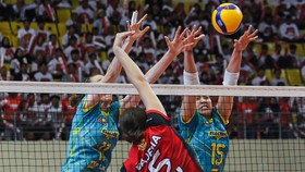 FOTO: Jakarta Electric PLN Menyengat, Lolos Final Proliga 2024