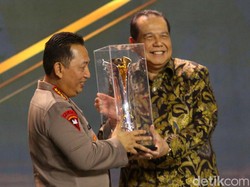 Bawa Institusi Polri Lebih Baik, Jenderal Sigit Diberi Spesial Awards