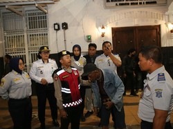 Bersih-bersih Jukir Liar di Kota Lama Surabaya, 5 Orang Diamankan