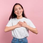 Walau Disakiti Berkali-kali, 5 Zodiak Ini Punya Ketulusan Hati untuk Memaafkannya!
