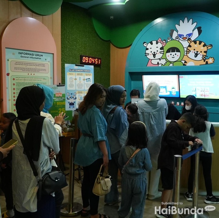 <p>HaiBunda bersama J TRUST Bank kembali menggelar acara Kids Activity dan Talkshow bertajuk 'Bunda Cermat Bakal Anak Hebat'. Acara diselenggarakan di Youreka Kids Farm, Kuningan City, Jakarta Selatan, pada Sabtu (13/7/24). (Foto: haibunda.com/Atmaja Kurniawan)</p>