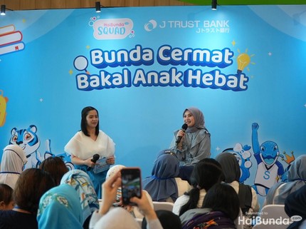 7 Potret Keseruan Para Bunda Hadiri Talkshow HaiBunda Squad x J TRUST Bank