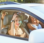 Ini 7 Etika yang Perlu Kamu Lakukan saat Menumpang di Mobil Teman