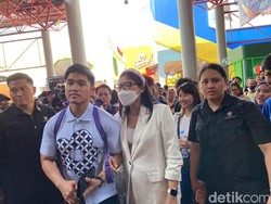 Kaesang Nyentrik Datangi Puncak PRJ, Pakai Kemeja Motif Bunga-Ransel Ungu