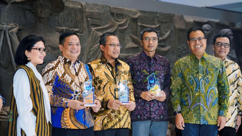 PT Pegadaian menerima penghargaan seperti BUMN Tipe B dengan Peringkat II untuk Kategori BUMN Belanja B2B PaDi (Pasar Digital) UMKM Terbaik 2023