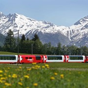 10 Jalur Kereta dengan Pemandangan Terindah di Dunia, Dijamin Bikin Kamu Terpukau!