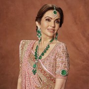 Diet Simple Ala Nita Ambani, BB Turun Hampir 18 Kg Tanpa Olahraga Berat!