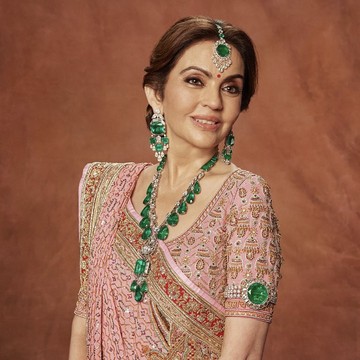 Diet Simple Ala Nita Ambani, BB Turun Hampir 18 Kg Tanpa Olahraga Berat!